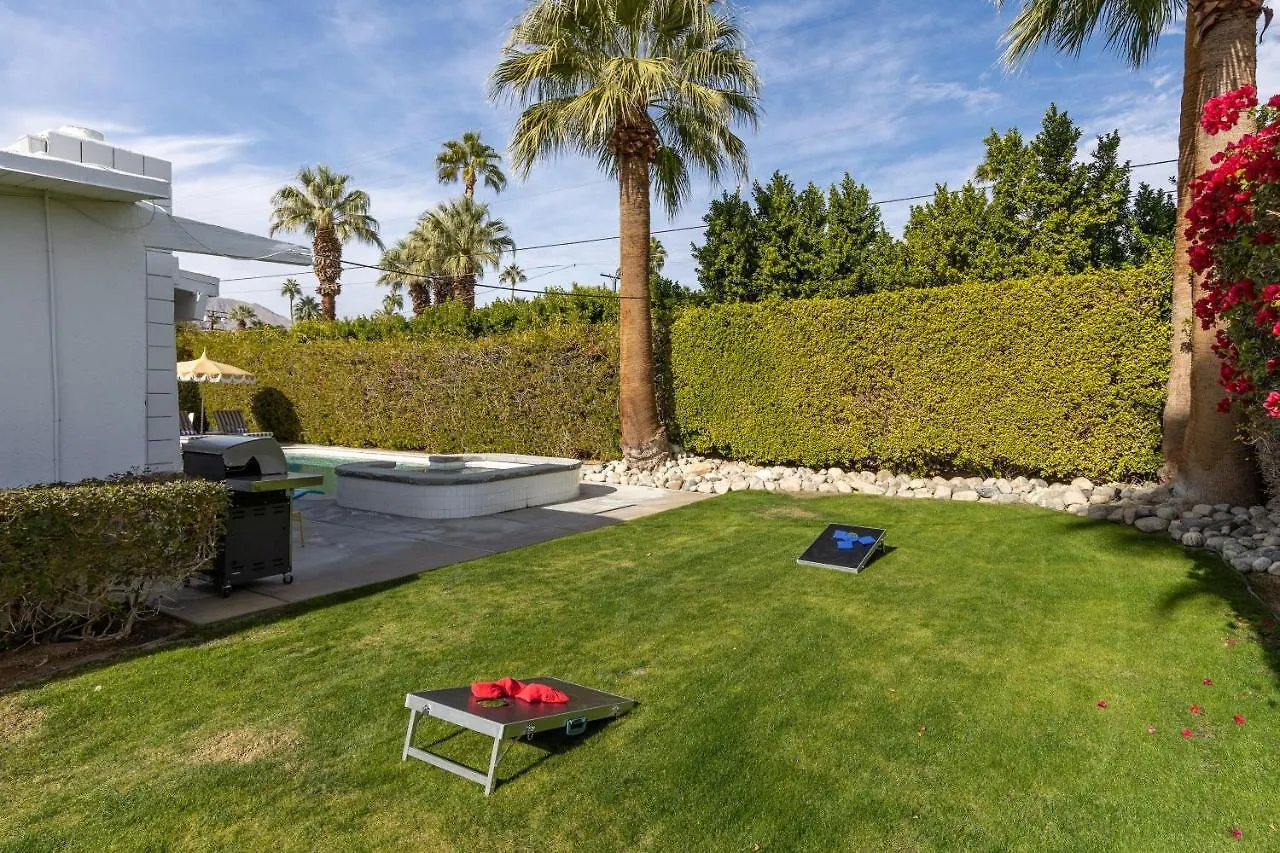 Mid Century Mood House By Acme House Company Villa Palm Springs