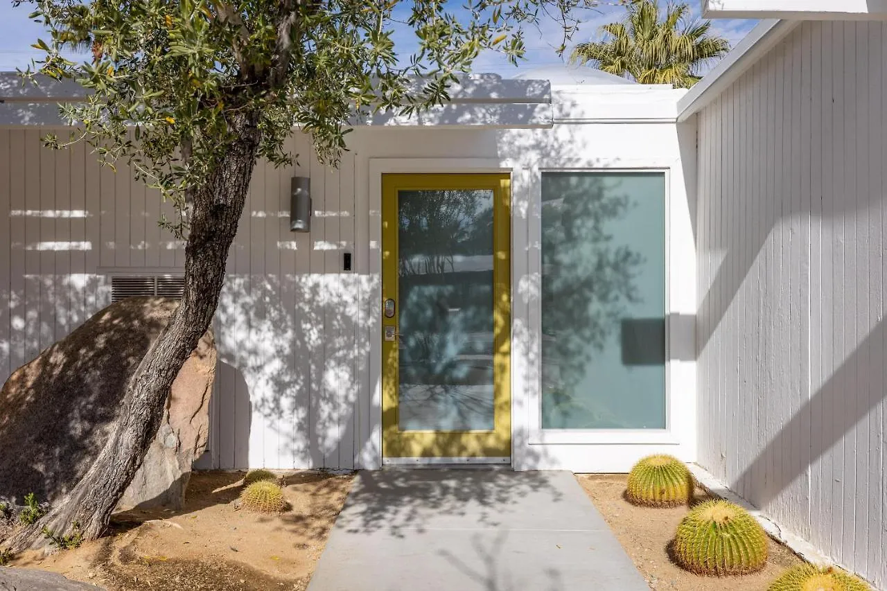 Mid Century Mood House By Acme House Company Villa Palm Springs